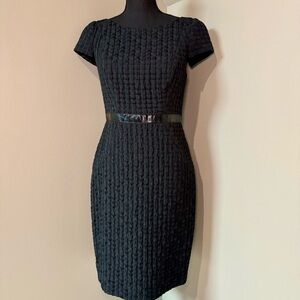 Vintage Carmen Marc Valvo black puckered sheath dress with‎ patent trim size 6